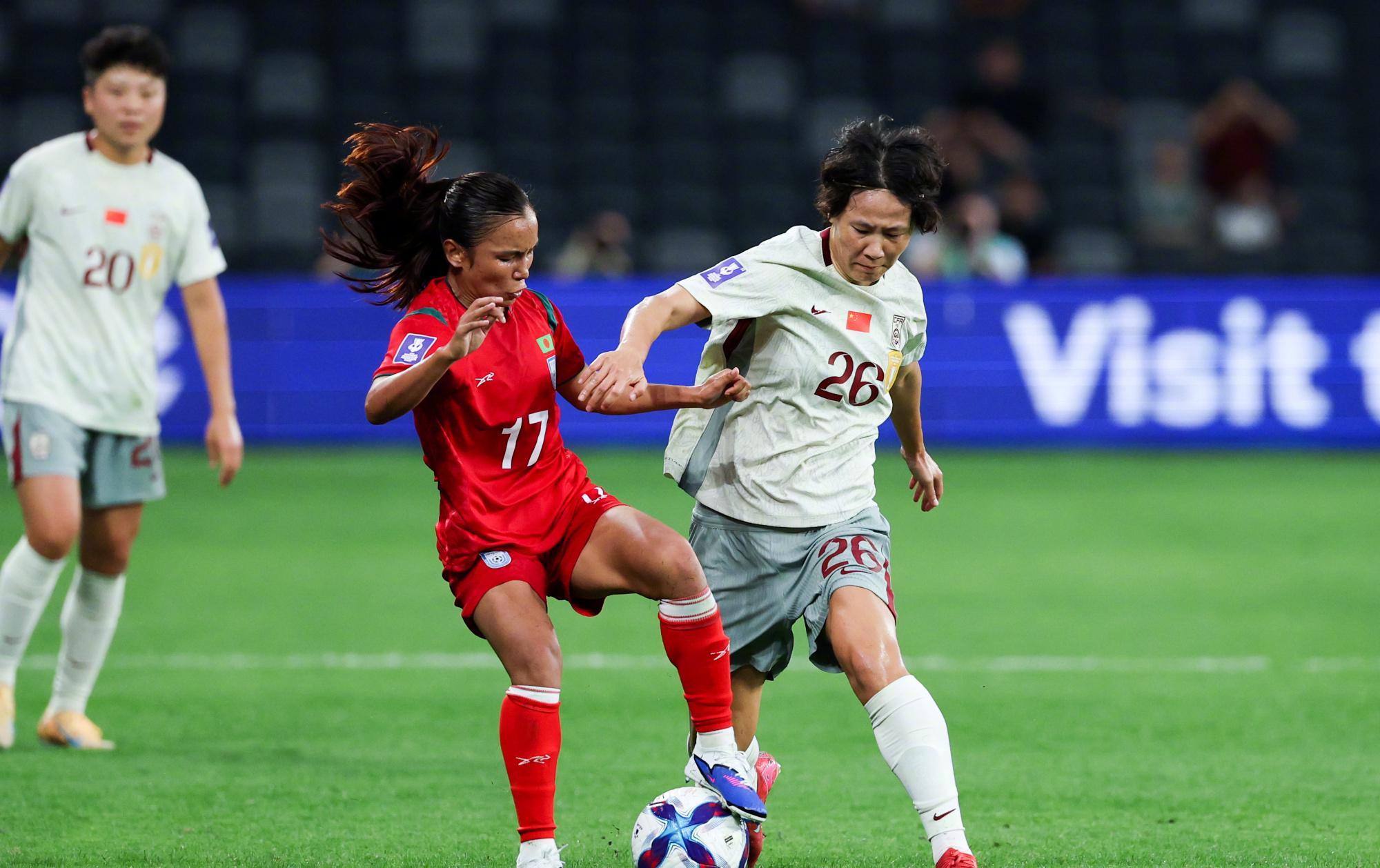 世界杯直播官网-2-0开门红！中国女足赢球赛后却传2坏消息，网友：和男足看齐了！